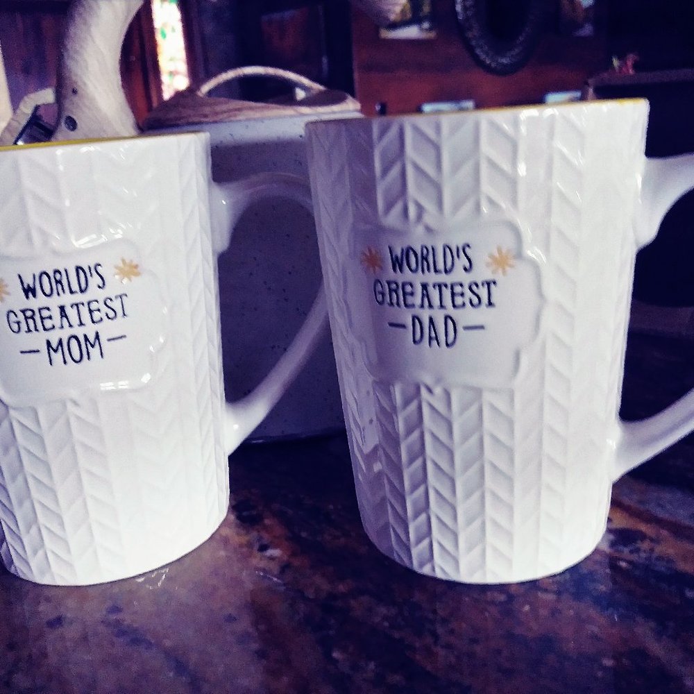 New, Set of 2 Ceramic Mugs, World's Greatest Mom & World's Greatest Dad